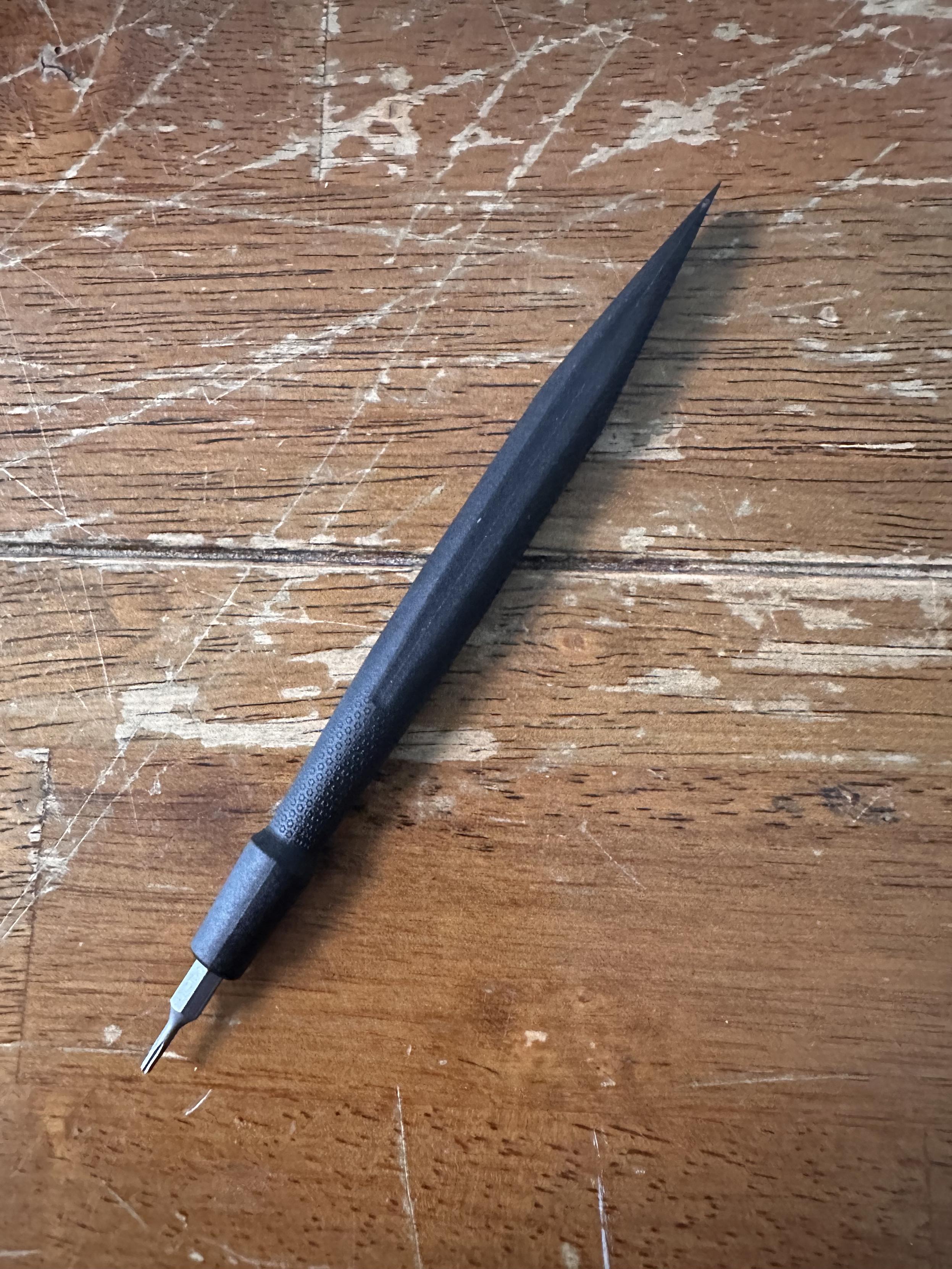 The screwdriver included with the framework 13. It looks like a paintbrush, but there’s a torx bit at the end and tapers into a spudger at the top. It’s lovely.  